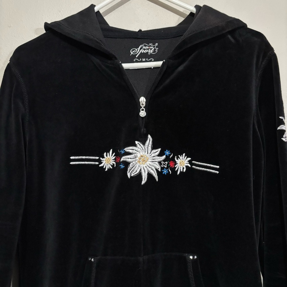 Y2K Vintage Embroidered Velvet Floral Track Sweater Top Size Medium Style & Co. - Picture 9 of 14
